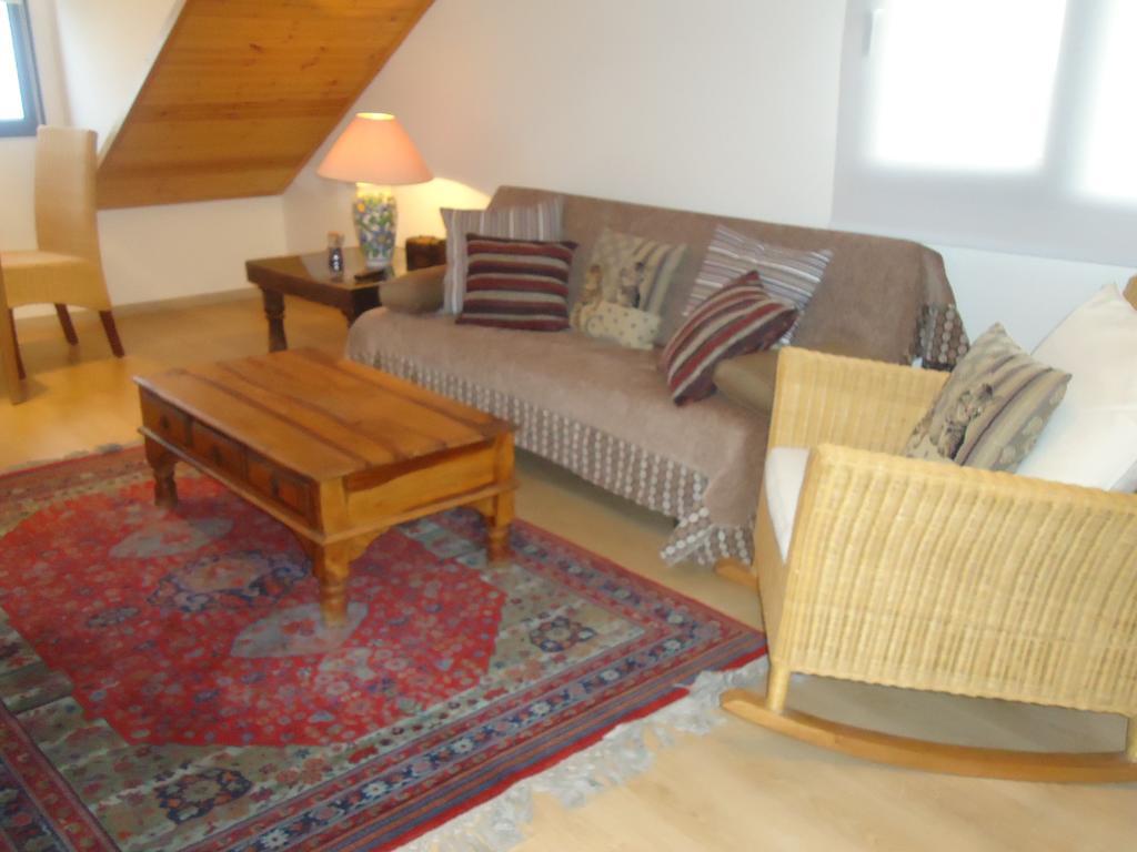 Petralona Apartment Agios Athanasios Oda fotoğraf