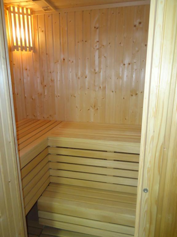 Petralona Apartment Agios Athanasios Dış mekan fotoğraf