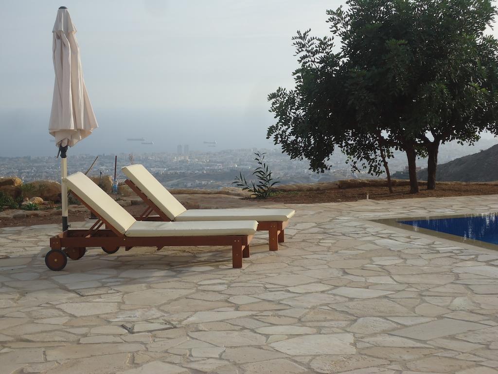 Petralona Apartment Agios Athanasios Dış mekan fotoğraf